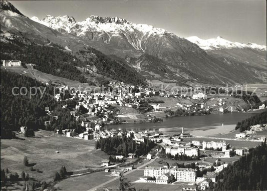 11870598 St Moritz Bad GR et village vue totale sur St Moritz