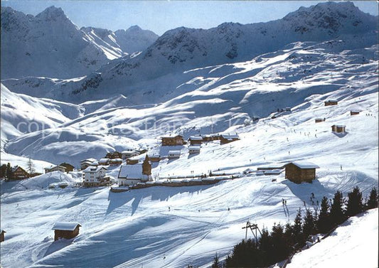 11865572 Arosa GR Bergkirchli avec domaine skiable d'Arosa