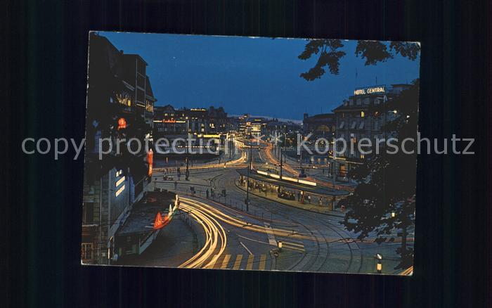 11865795 Zuerich Central et Bahnhofbruecke la nuit Zuerich