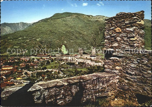 11875528 Panorama de Bellinzona avec le château d'Uri Nouvelle caserne militaire Bellinzona