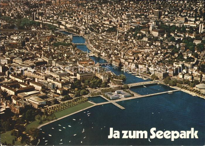 11877312 Zuerich Parklandschaft am See Fliegeraufnahme Zuerich