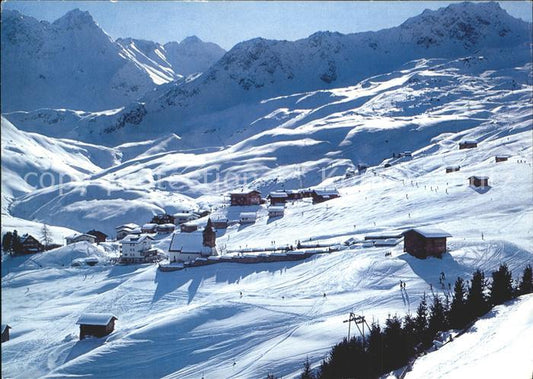 11880199 Arosa GR Bergkirchli avec domaine skiable d'Arosa