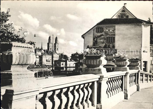 11878457 Pont Urania de Zurich avec Grossmuenster Zuerich