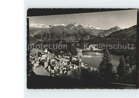 11921353 St Moritz GR Vue sur la ville de Saint-Moritz