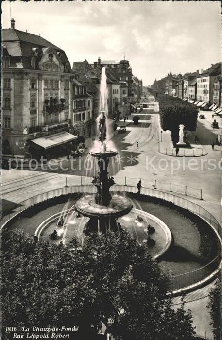 12013991 La Chaux-de-Fonds Fontaine monumentale Rue Léopold Robert La Chaux-de-F