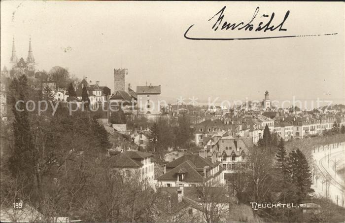 12015020 Neuchâtel NE Vue sur la ville de Neuchâtel