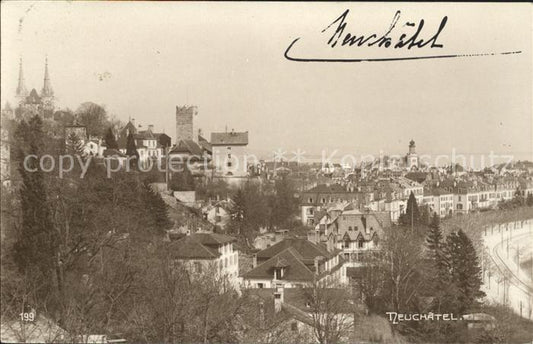 12015020 Neuchâtel NE Vue sur la ville de Neuchâtel