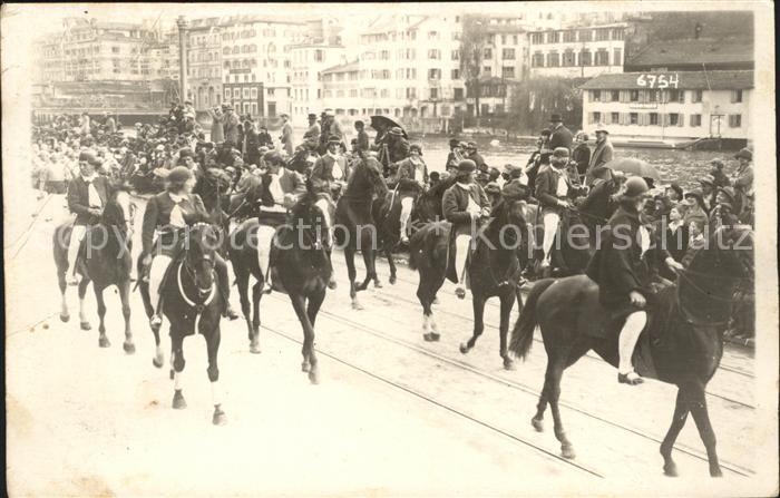 12009251 Zuerich Saechselaeuten Groupe de chevaux de parade de la Fête du Printemps Zuerich