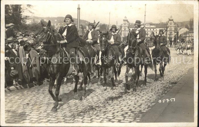 12009252 Zuerich Saechselaeuten Groupe de chevaux de parade de la Fête du Printemps Zuerich