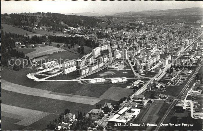 12007631 La Chaux-de-Fonds Quartier des Forges vue aérienne La Chaux-de-Fonds