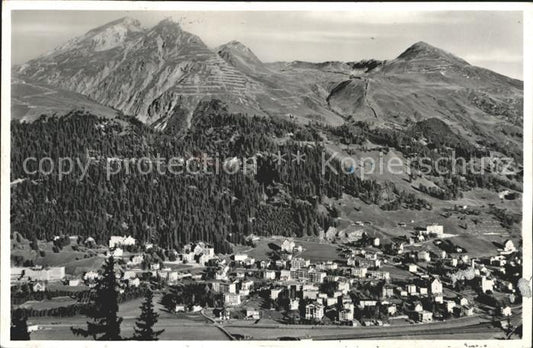 12040467 Davos GR avec Schiahoerner Weissfluhjoch Parsennbahn Davos Platz