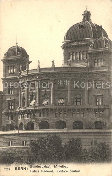 12048532 Bern BE Palais fédéral Mittelbau Berne