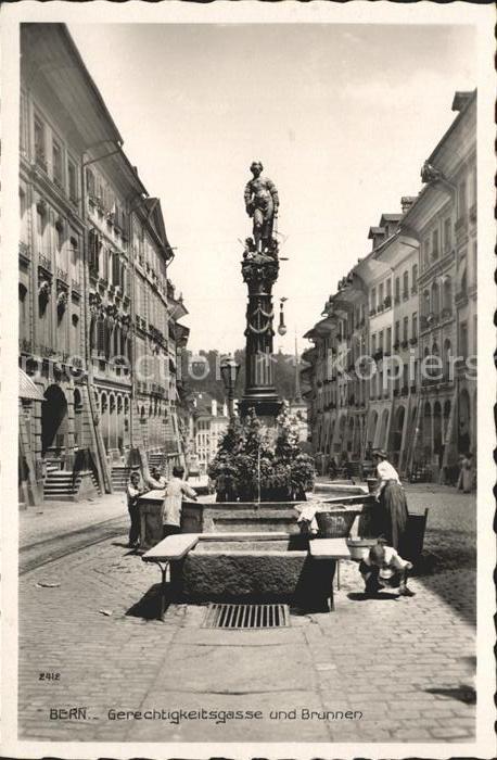 12048541 Berne BERechtsgasse avec fontaine Berne