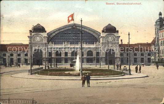 12042387 Bâle BS Gare fédérale Fontaene Drapeau suisse Bâle BS