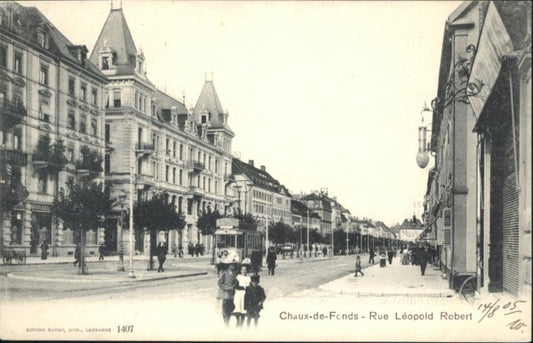 10890736 La Chaux-de-Fonds La Chaux-de-Fonds Rue Leopold Robert  Strassenbahn *