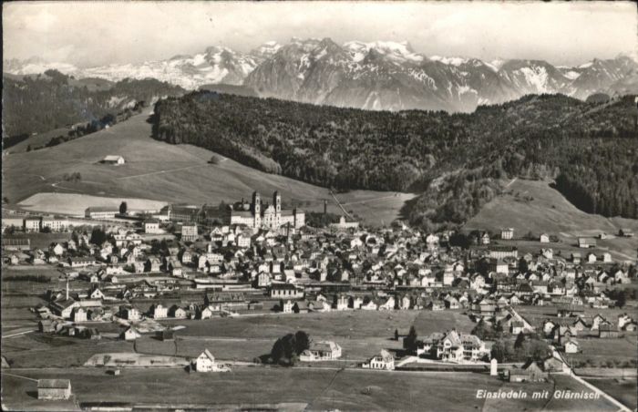 10845270 Einsiedeln SZ Einsiedeln Fliegeraufnahme Glaernisch x