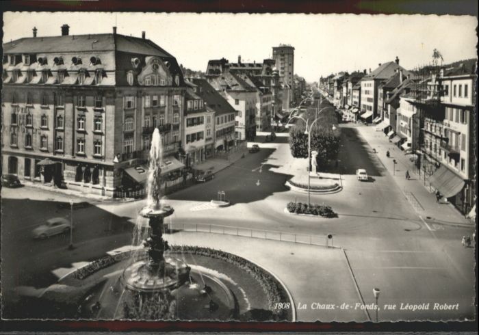 10845045 La Chaux-de-Fonds La Chaux-de-Fonds Rue Leopold Robert Brunnen *