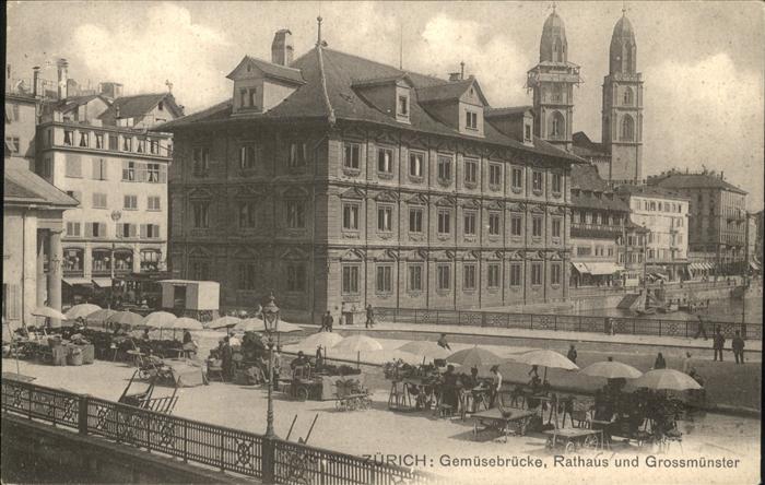 11242862 Zuerich Gemuesebruecke Rathaus Grossmuenster  Zuerich