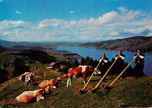 13901480 Aeschiried BE Alphorntrio Morgebaerg auf Aeschi-Allmend mit Thunersee