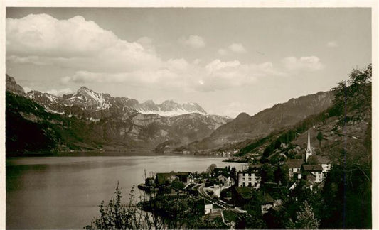 13920687 Muehlehorn_Walensee_GL Ansicht mit Kirche Alpenpanorama