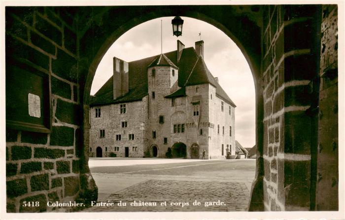 13920848 Colombier__NE Entree du chateau et corps de garde