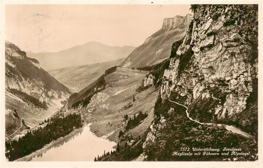 13920809 Seealpsee_Saentis_IR Unterstichweg Meglisalp mit Faehnern und Alpsiegel