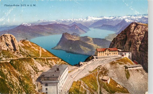 13926466 Pilatus_Kulm_OW Hotels mit Blick auf Vierwaldstaettersee