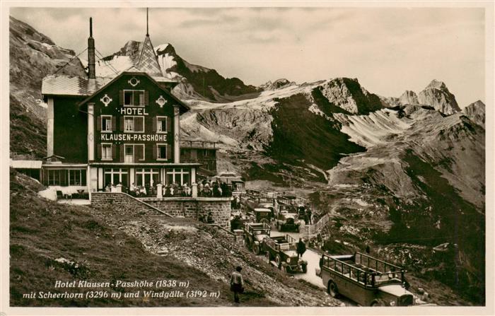 13926547 Klausenpasshoehe Hotel Klausen Passhoehe mit Scheerhorn und Windgaelle