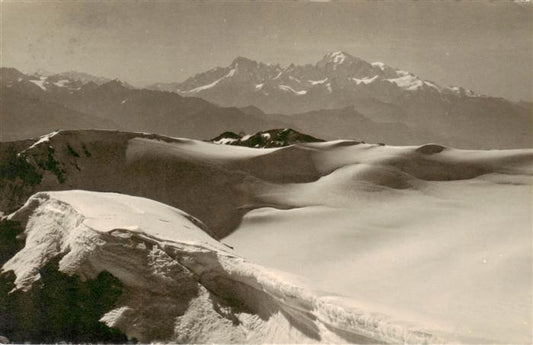 13931463 Wildstrubel_3244m_BE Panorama Bergwelt Blick zum Mont Blanc