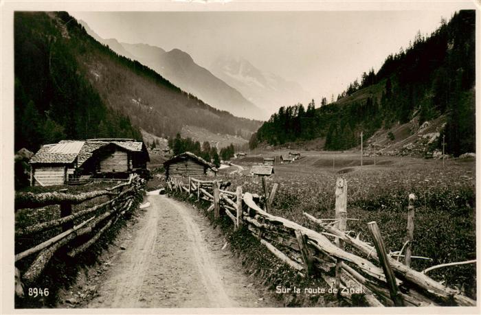 13931835 Zinal_VS Berghuetten Landschaft Alpen