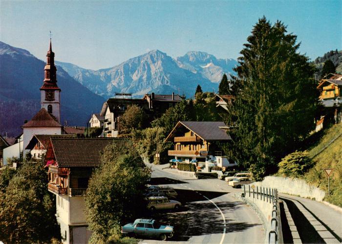 13945378 Val-d_Illiez_VS Ansicht mit Kirche Alpen