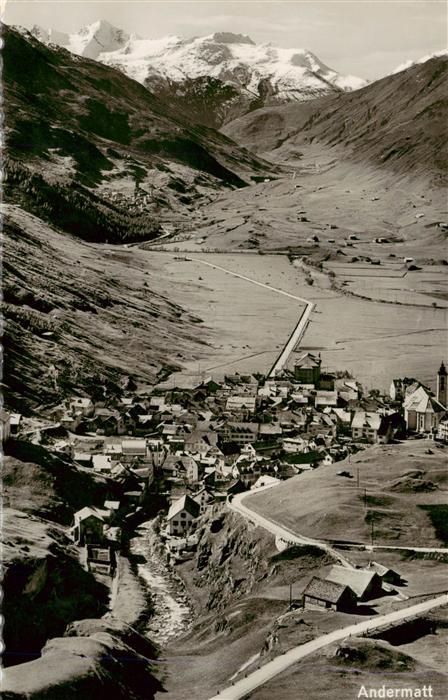 13949105 Andermatt_UR Blick ins Tal Alpen