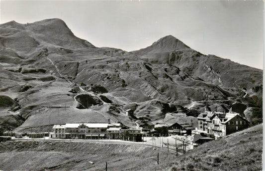 13950534 Kleine_Scheidegg_Interlaken_BE Lauberhorn et Tschuggen