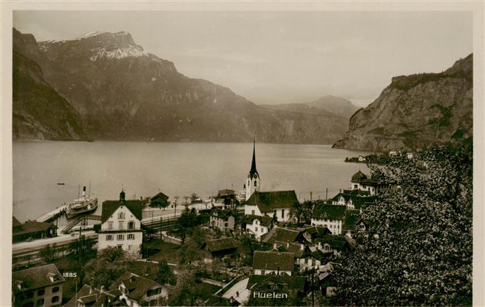 13950654 Flueelen_Vierwaldstaettersee_UR Panorama