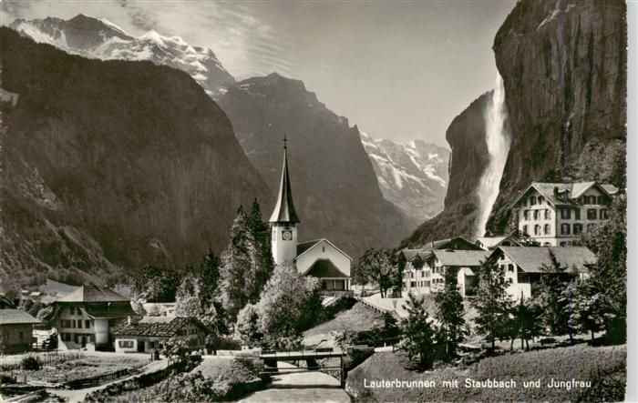 13960466 Lauterbrunnen_BE mit Staubbach und Jungfrau