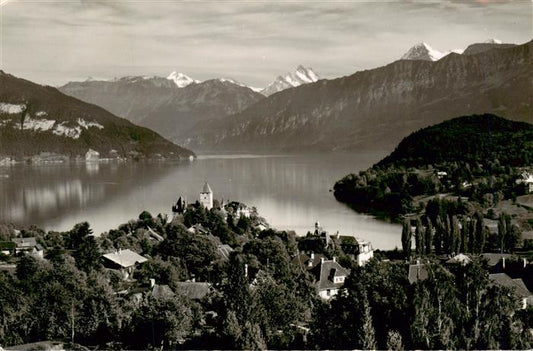 13960717 SPIEZ_Thunersee_BE mit Wetterhorn Schreckhorn Eiger