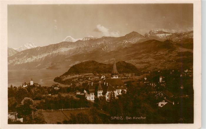 13960745 SPIEZ_Thunersee_BE Panorama mit Kirche