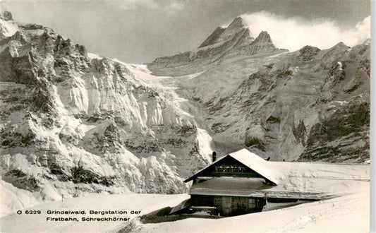 13960843 Grindelwald_BE Bergstation der Firstbahn Schreckhoerner