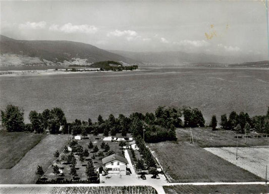 13961121 Erlach_Bielersee_BE Campingplatz Vinelz mit Petersinsel Fliegeraufnahme